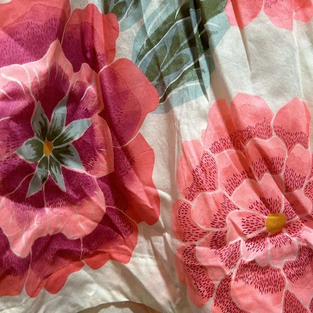 TEA beautiful flower dress size 2 GUC
